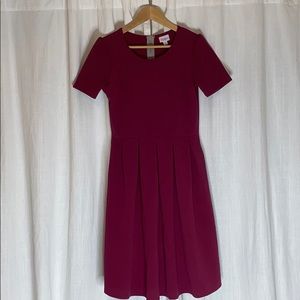 Lularoe AMELIA box pleated dress with pockets